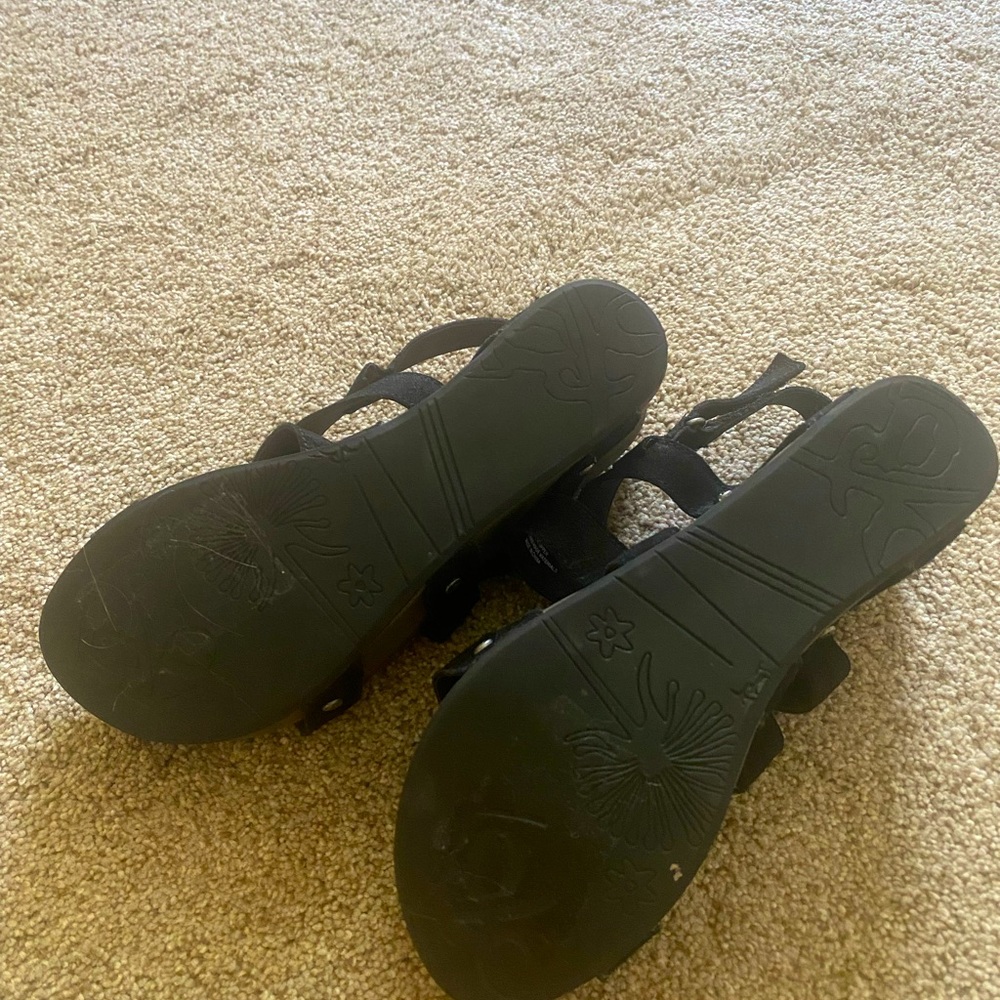 Wedge sandals